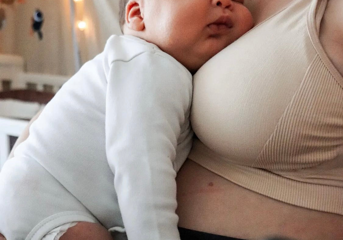 Hvordan vækker man en nyfødt nænsomt?